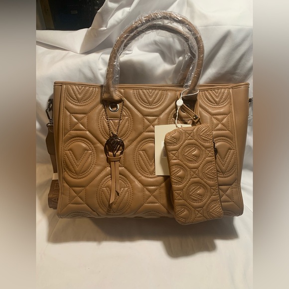 Valentino Orlandi Taupe Quilted Tote Bag w/ Matching Wristlet Wallet NWT - Picture 2 of 11